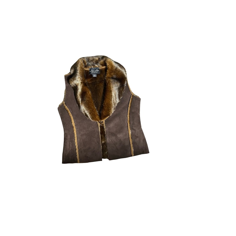 Outdoor Edition by Parkhurst Brown Faux Suede Fur Trim Vest  Toggle Closure